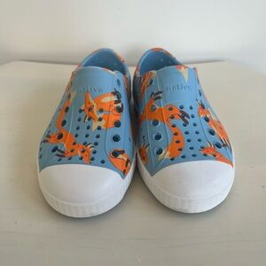 Native Blue Fox size 7